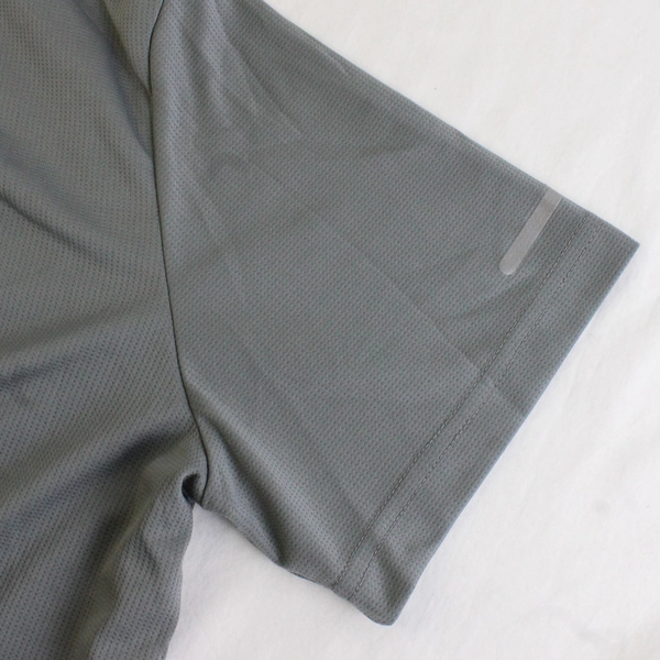 Athletic Works Gray Short-Sleeve T-Shirt Men's Size Large 42-44