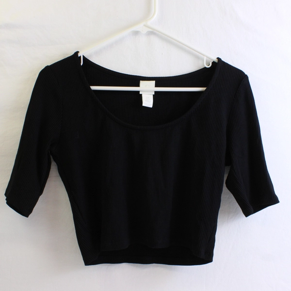 H&M Black Crop Top T-Shirt Women's Size Medium
