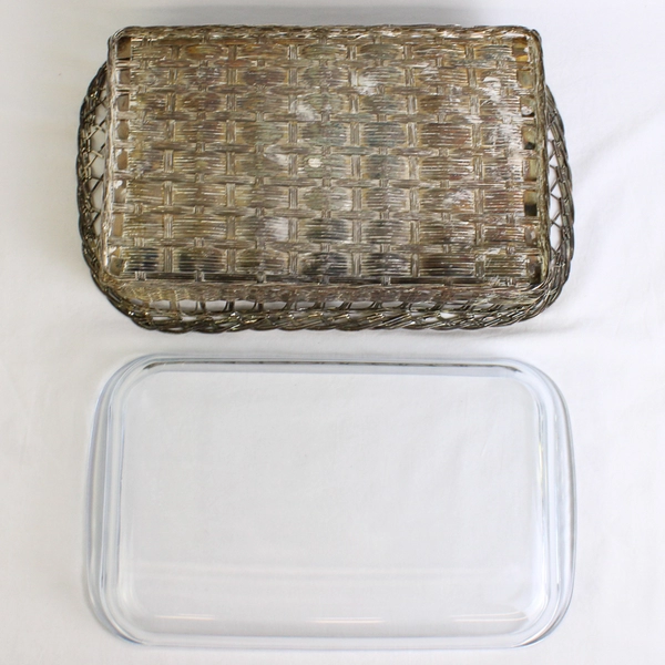 Vintage Royal Limited Silver Wire Basket Baker with Two Qt Oven Safe Glass Liner