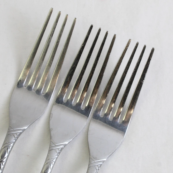 Lot of 3 Cambridge Silver Jasmine Sand Pattern Dinner Forks 8.25" Stainless Rare