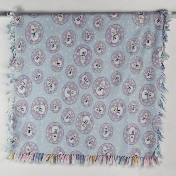 Unbranded No-Sew Fleece Tie Blanket Pastel Colors W/ Snowmen 41" x 52"