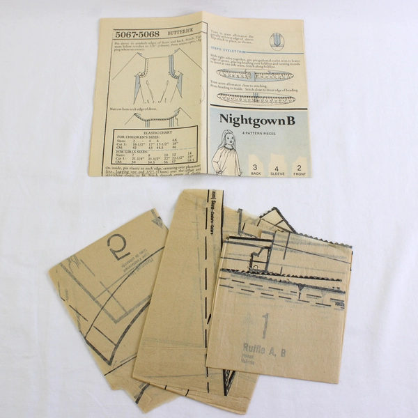 Vintage Butterick Easy 5067 Children's Nightgown Patterns Girls Size 4