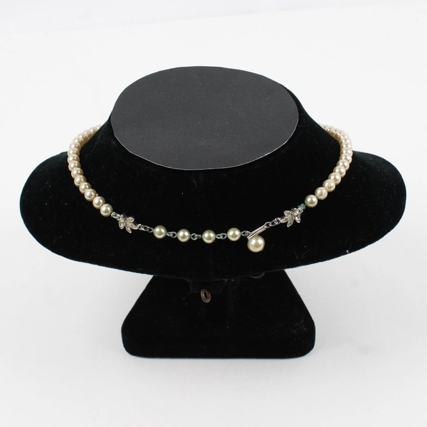 Vintage Faux Pearl Gold Toned Leaf Motif Choker