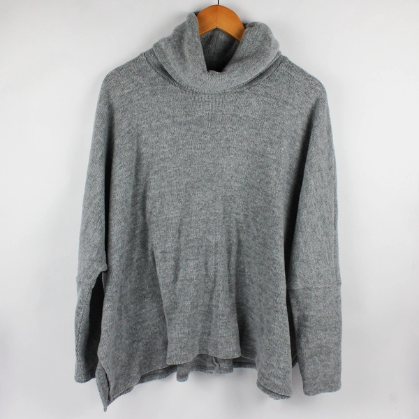 Cherish Women's M/L Gray Turtleneck Dolman Oversized Knit Sweater