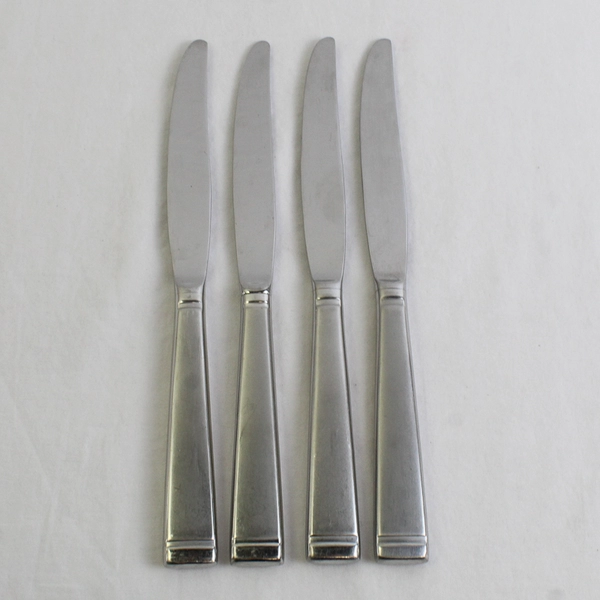 Set of 4 Oneida Silver Frost Pattern Dinner Knives 9.75" Long
