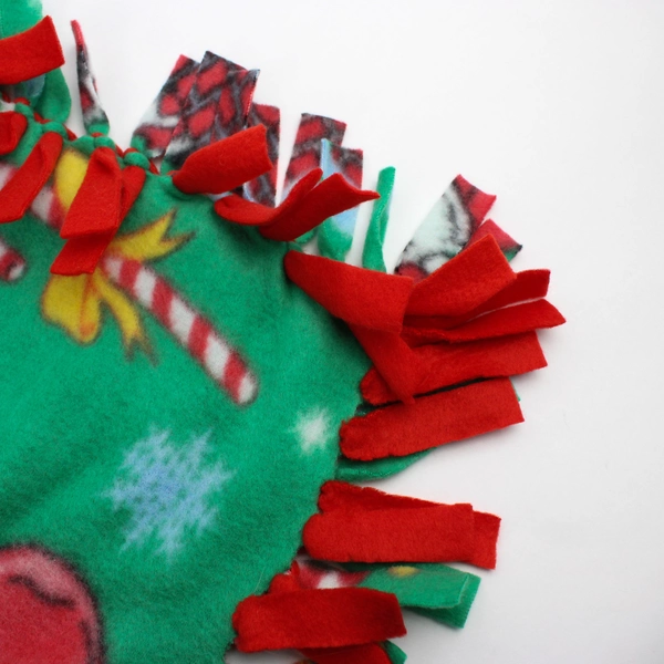 Unbranded No-Sew Fleece Tie Blanket Red/Green W/ Santa Claus 41" x 58"