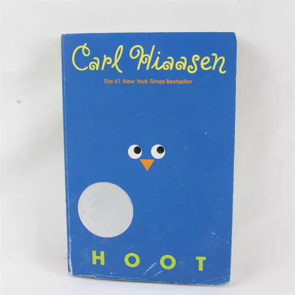 Hoot by Carl Hiaasen Paperback Newbery Honor