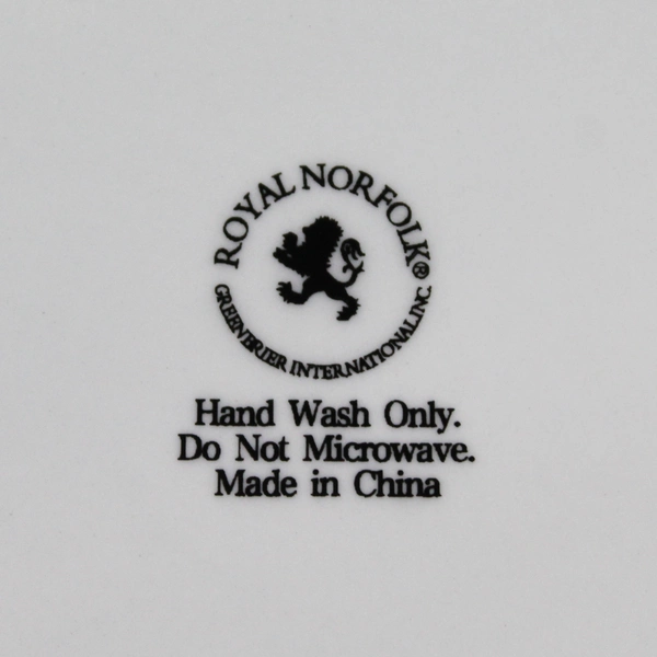 Royal Norfolk Christmas Snowflake Salad  Plate Silver Snowflakes 8 In