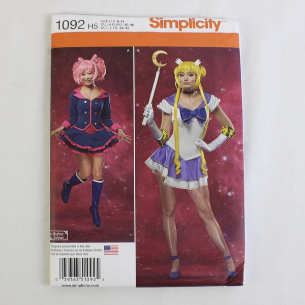 Simplicity Andrea Schewe 1092 Japanese/Anime Costumes Womens Size H5 (6-14) 2015