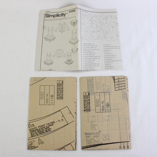 Simplicity Andrea Schewe 1092 Japanese/Anime Costumes Womens Size H5 (6-14) 2015