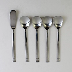Lot Of 5 Oneida Silver Sunnybrook (Stainless) Flatware 4 Sugar Spoons & 1 Knife