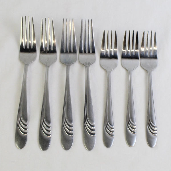 Lot of 7 Cambridge Silver Featheredge-Sand Pattern 4 Dinner & 3 Salad Forks SS