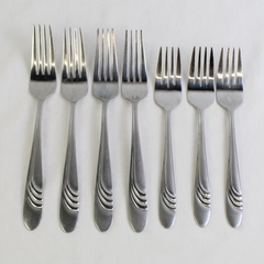 Lot of 7 Cambridge Silver Featheredge-Sand Pattern 4 Dinner & 3 Salad Forks SS