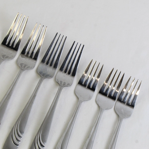 Lot of 7 Cambridge Silver Featheredge-Sand Pattern 4 Dinner & 3 Salad Forks SS