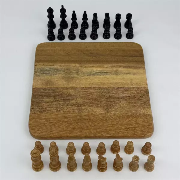 Vintage 1993 FAO Schwarz Solid Oak Finish Board Wood Chess Set By Cardinal