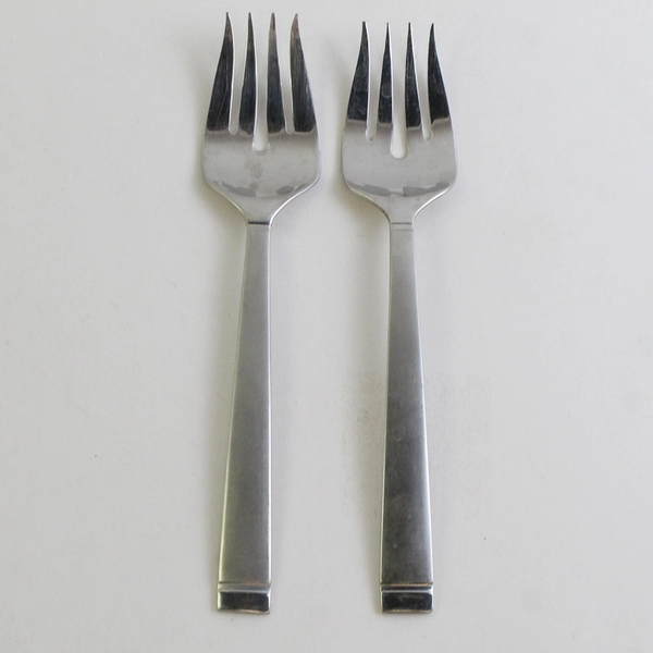 Lot of 2 Oneida Silver Frost Pattern Cold Meat Forks 18/10 Stainless 8.25"