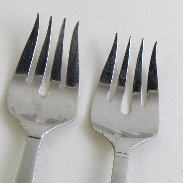 Lot of 2 Oneida Silver Frost Pattern Cold Meat Forks 18/10 Stainless 8.25"