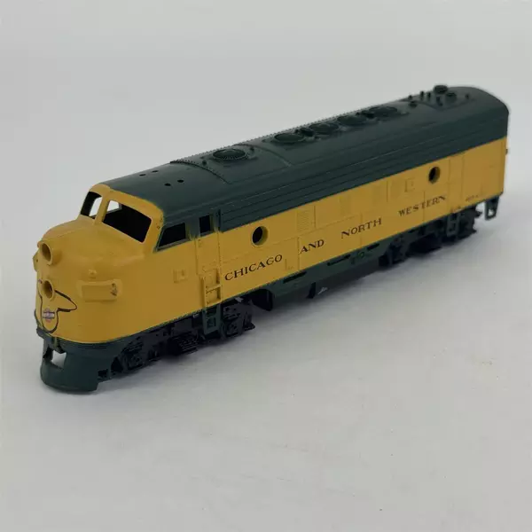 HO Chicago & North Western Locomotive 4072-A