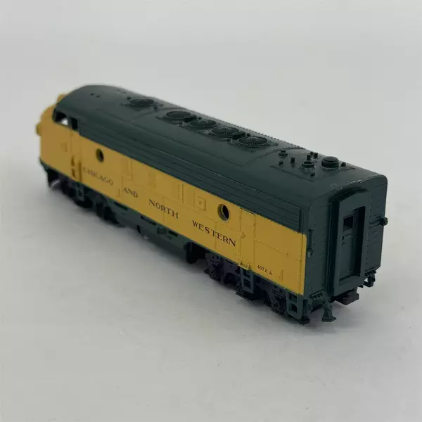 HO Chicago & North Western Locomotive 4072-A