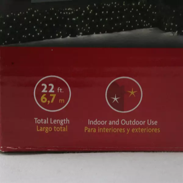 Holiday Living 300-Count Icicle Lights Clear Bulbs White Wire 22' Indoor/Outdoor