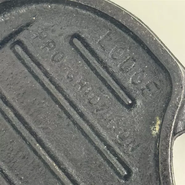 Vintage Used Cast Iron Metal Lodge Pro Grid Iron USA Reversible Grill Pan