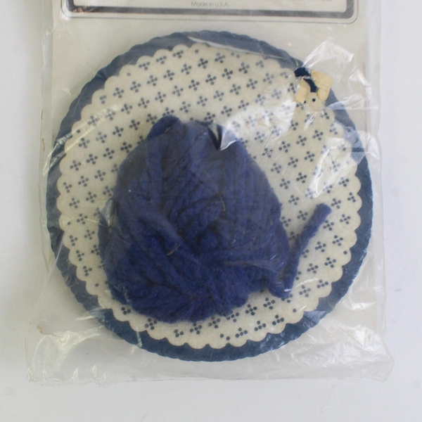 NIP Potpourri Press Blue and Off-White Jar Top Covers