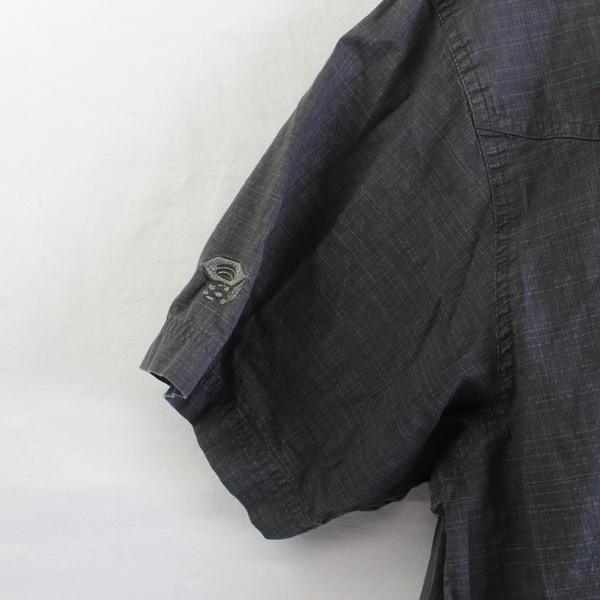 Mountain Hardwear Gray Short Sleeve Button-Up Men's Size Large