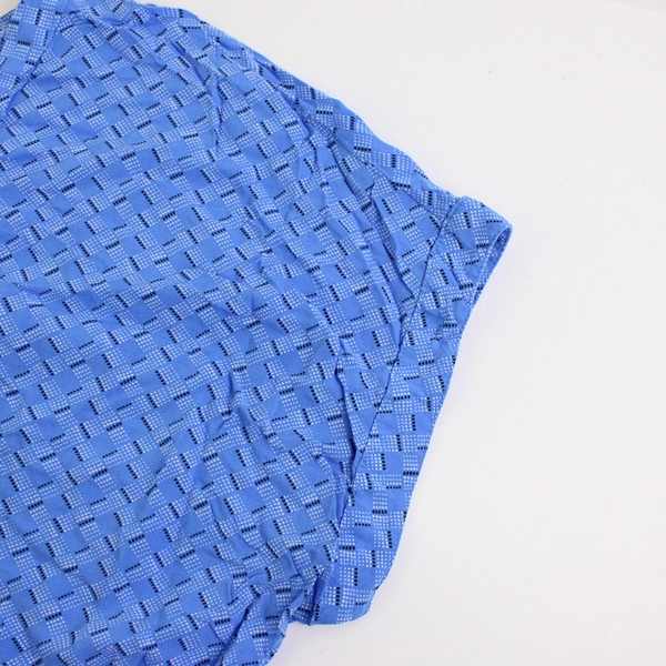 Gap Blue White Black Geometric Pattern Women's Blouse Size XL Short Sleeve