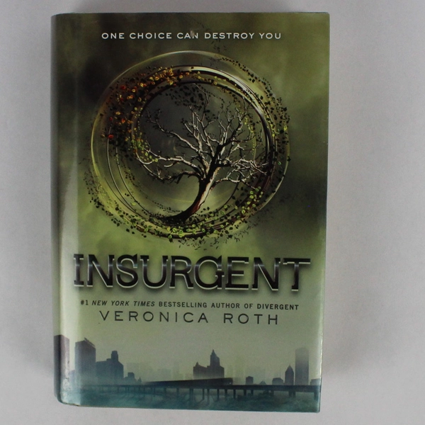 Insurgent by Veronica Roth Divergent Series #2 2012 First Edition Hardcover DJ