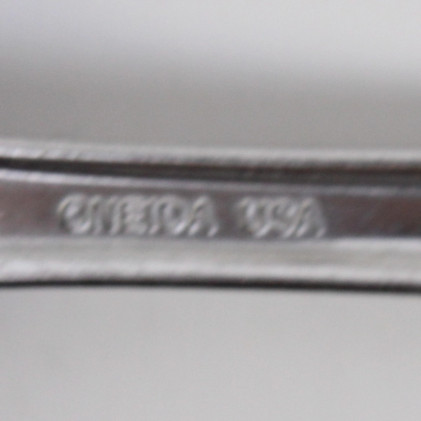 A Lot of 4 Oneida Satin Fremont Oval Soup Spoons 6.75 Inches