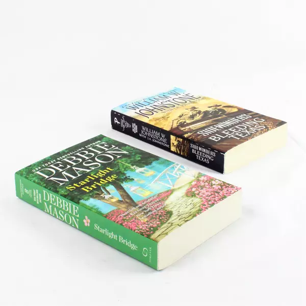 Lot of 2 Books Sidewinders Bleeding Texas & Starlight Bridge