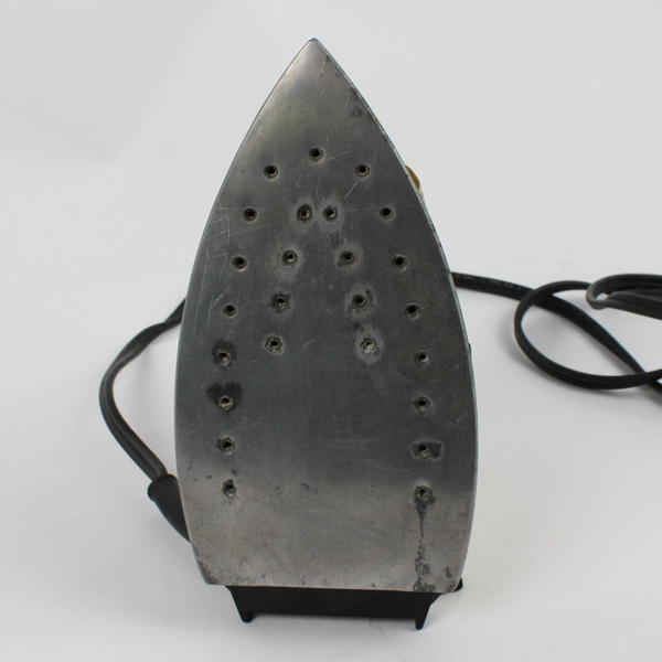 Vtg GE General Electric Light N Easy Steam Surge Iron Vintage BO1 F200