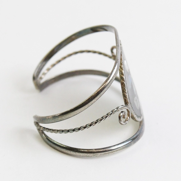 Vintage Alpaca Mexico Small Cuff Bracelet with Inlaid Mother Of Pearl Flower