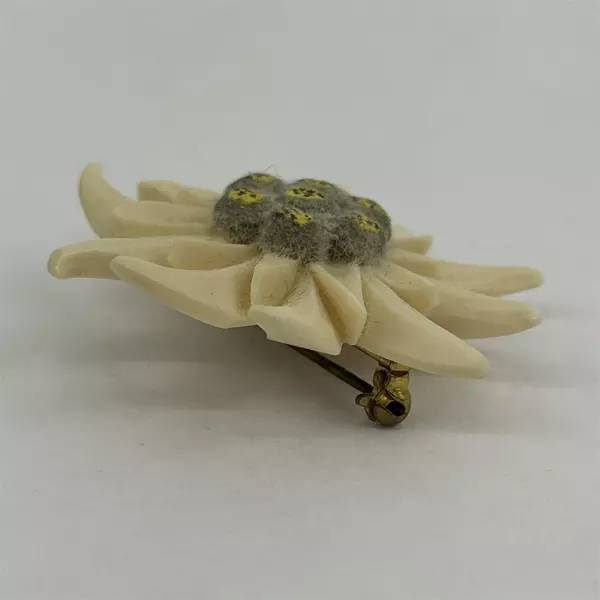 Vintage Ceramic Sunflower Brooch 2 Inch Diameter