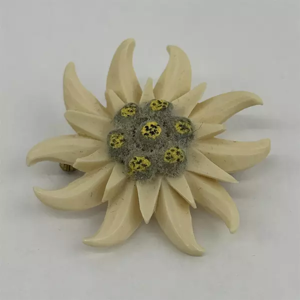 Vintage Ceramic Sunflower Brooch 2 Inch Diameter