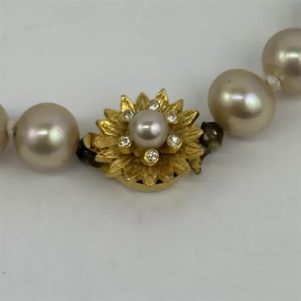 14" Vintage Box Clasp Faux Pearl Choker Necklace