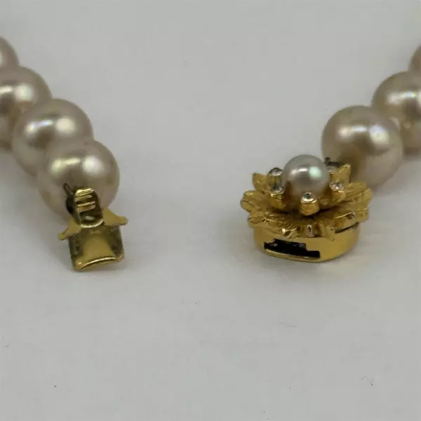 14" Vintage Box Clasp Faux Pearl Choker Necklace