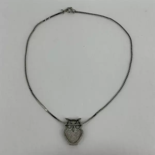 Vintage Silver Tone Owl Pendant Necklace 15 Inch
