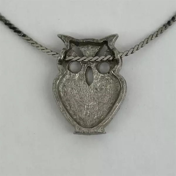 Vintage Silver Tone Owl Pendant Necklace 15 Inch