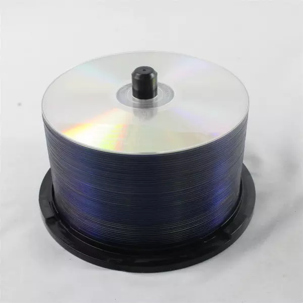 Lot of 51 Staples DVD-R Blank Discs 120 Minutes 16x 4.7 GB Recordable DVDs