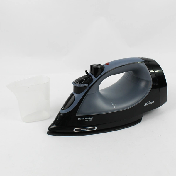 Sunbeam Steam Master Drip Free Iron 421A Series S Model 4214 Blue/Black 2006