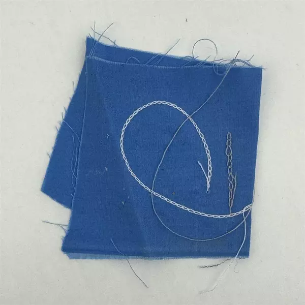 Singer Stitch Sew Cordless Handheld Sewing Machine With Bobbins Thread