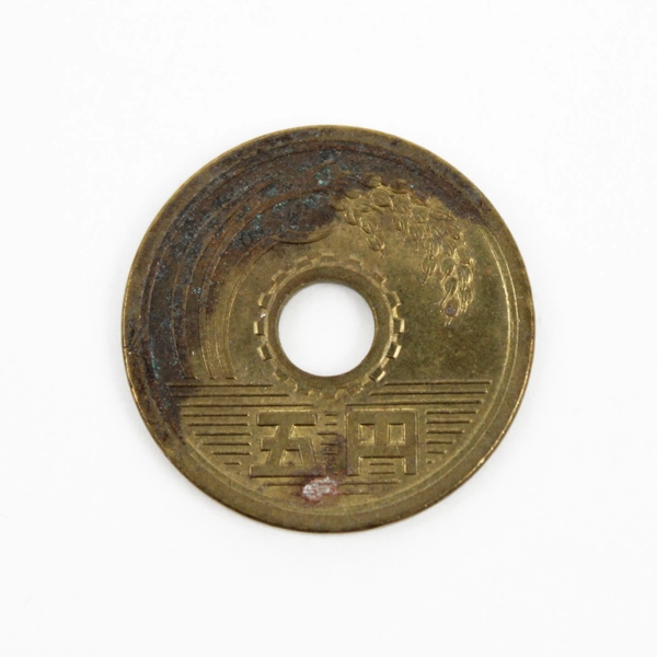 Lot of 3 Japanese 5 Yen Circulated Brass Coins Showa 1950 1969 1974