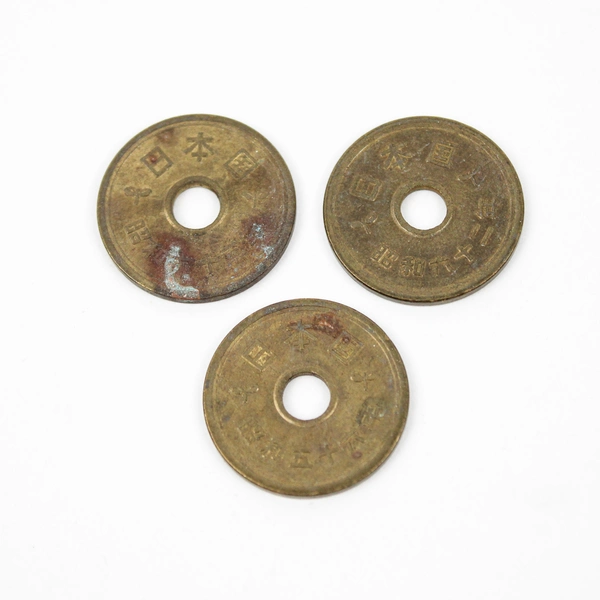 Lot of 3 Japanese 5 Yen Circulated Brass Coins Showa 1980s
