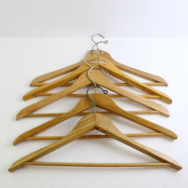 Lot of 5 Unbranded Wooden Hangers