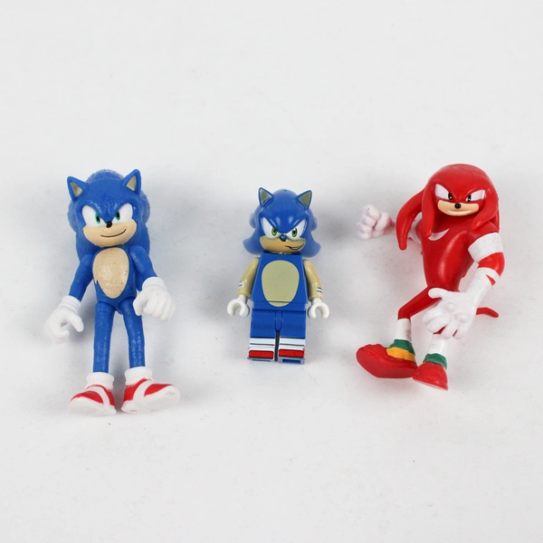 Lot of 8 Sega Jakks Sonic the Hedgehog Action Figurines