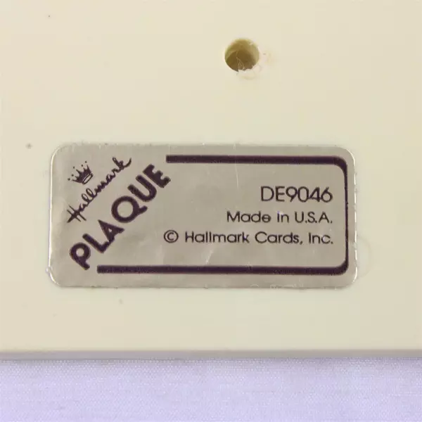 Vintage Hallmark Wooden Wall Plaque "Good Friends" 4.5x3.25