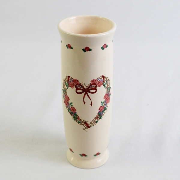 Vintage Russ Ceramic Bud Vase 6 Inches Country Heart Rose Taiwan 9673