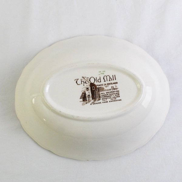 VTG Johnson Brothers The Old Mill Brown Oval Vegetable Serving Bowl 8.375"