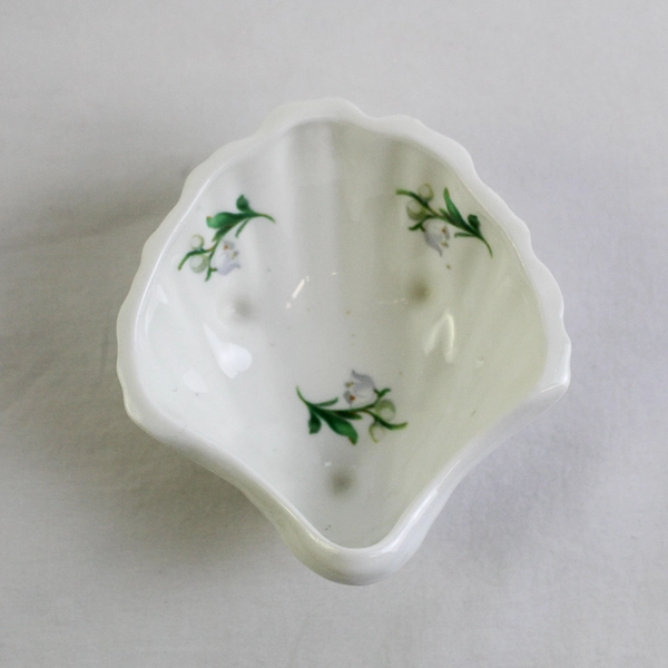 Vintage Staffordshire Jean Vert Bone China Clam Shell Trinket Dish Floral